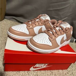 Women’s nike dunk low